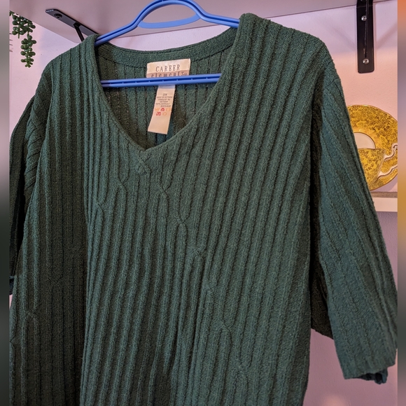 Green ribbed knit sweater in 3x - Picture 2 of 4